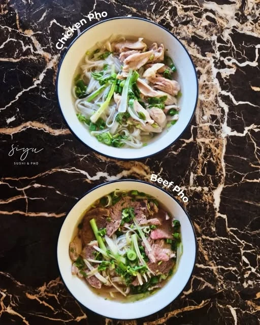 Chicken und Beef Pho bei SIYU