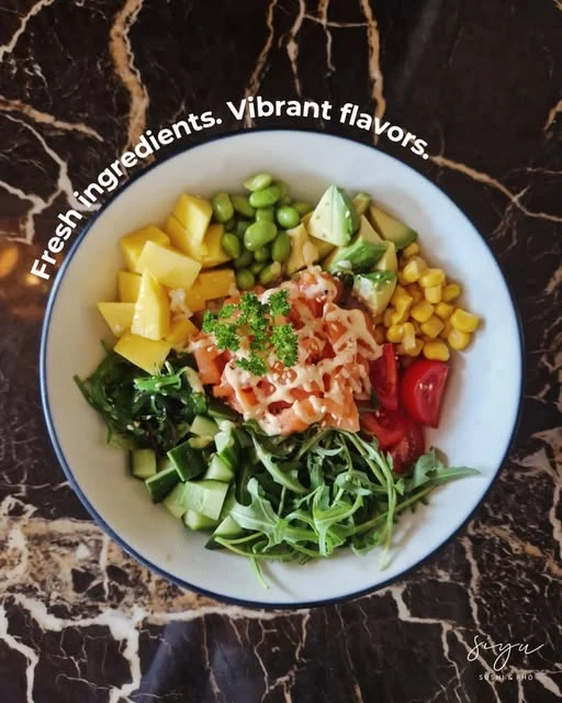 Lachs Poke Bowl bei SIYU