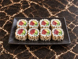 KI-generiertes Beispielbild: California Tuna Maki (8 Stk.)